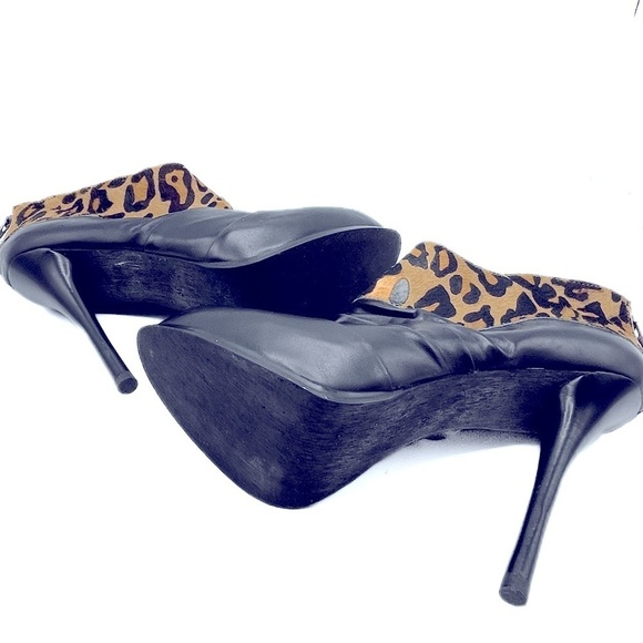 Black leather leopard cuff ankle booties EU size 39 Brand 5l48 from Saks 5th Ave - Picture 6 of 13